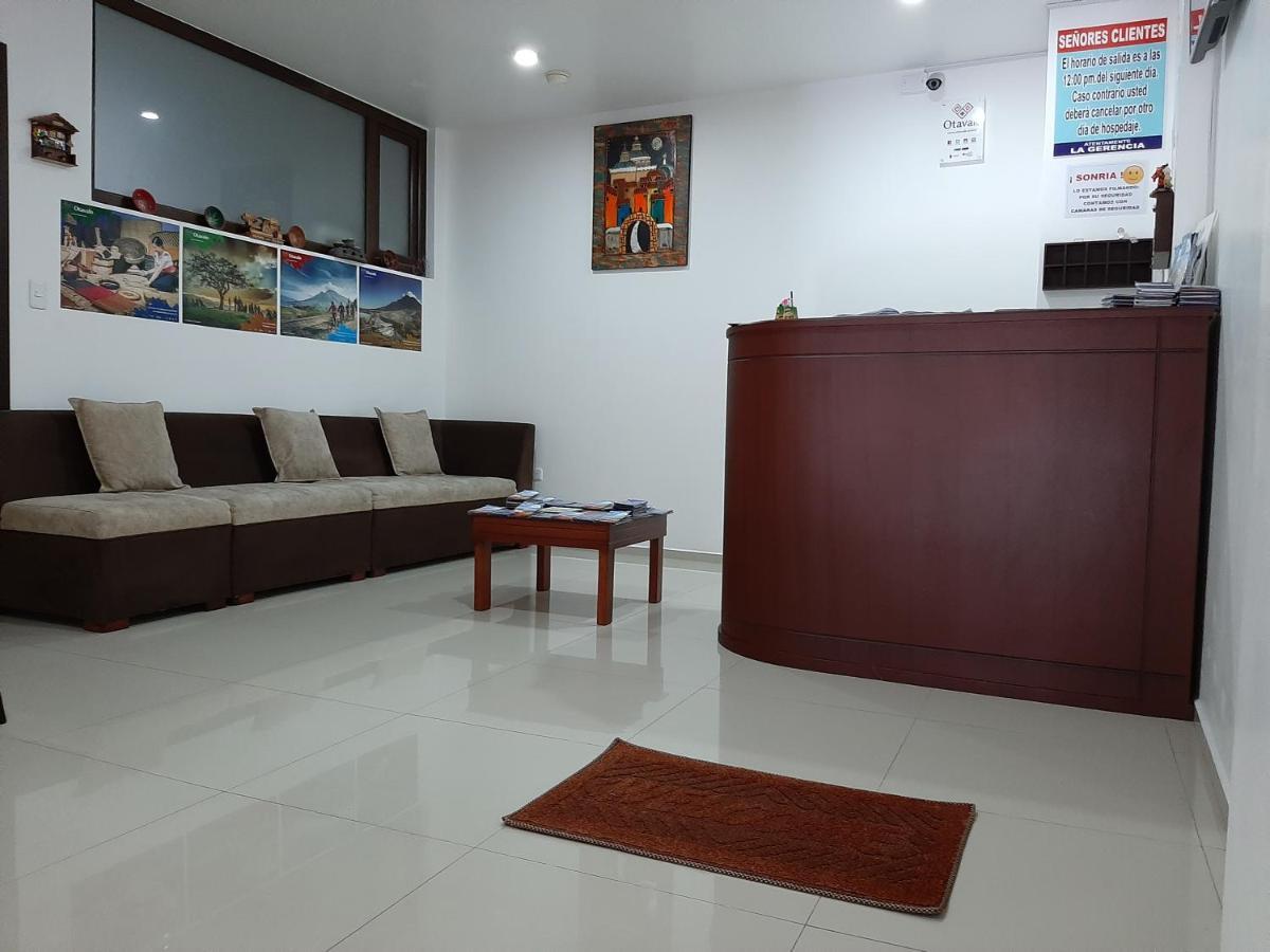 Hostal Paukar 奥塔瓦洛 外观 照片
