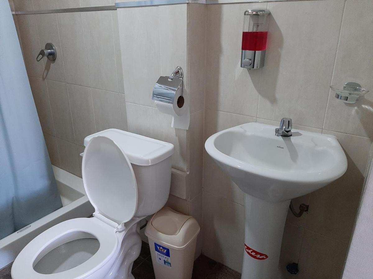Hostal Paukar 奥塔瓦洛 外观 照片
